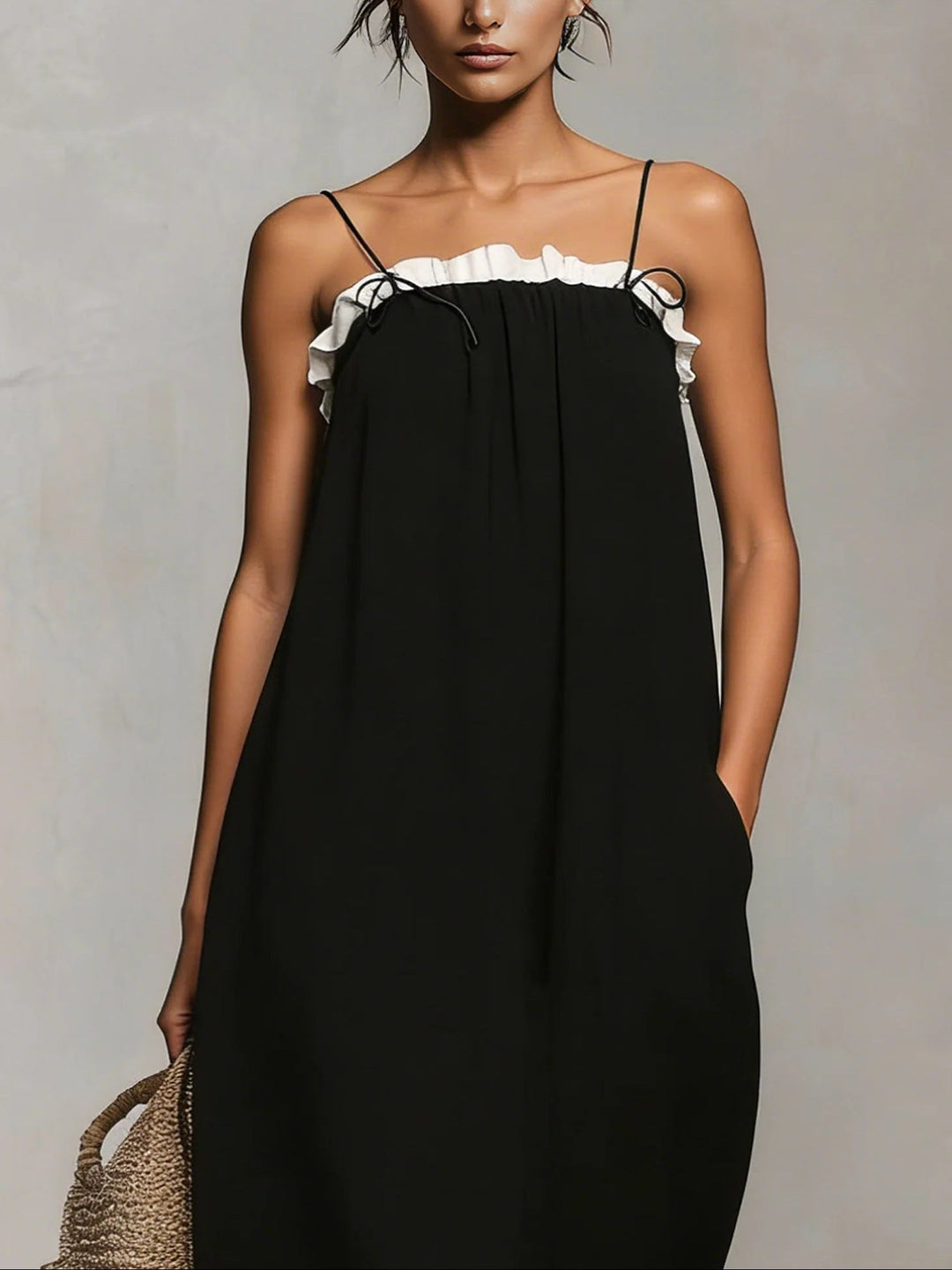 Mirelle™ | Maxi Dress with Colour Blocking and Thin Straps