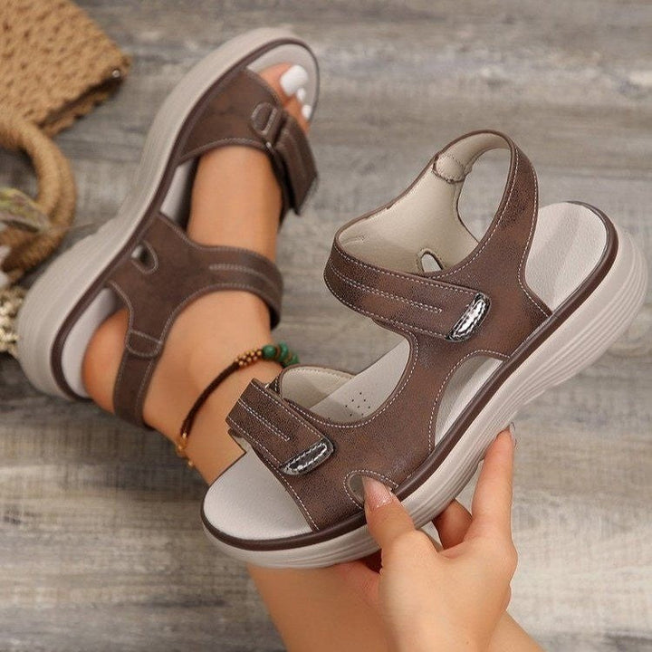 Elegant women’s orthopaedic sandals – Adjustable buckle