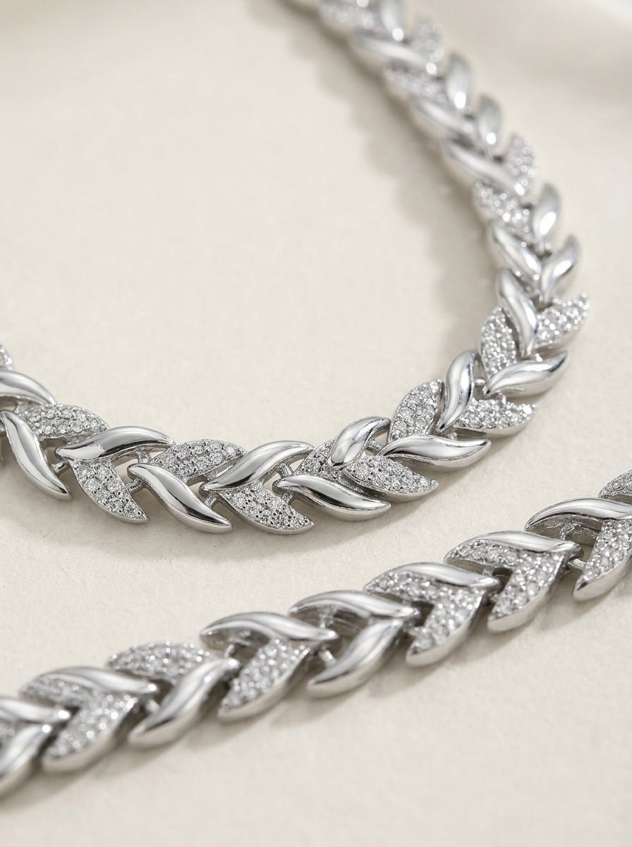 Maren Fish-Tail Necklace & Bracelet Set