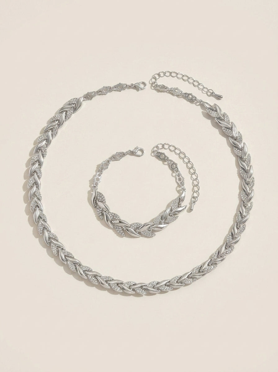 Maren Fish-Tail Necklace & Bracelet Set