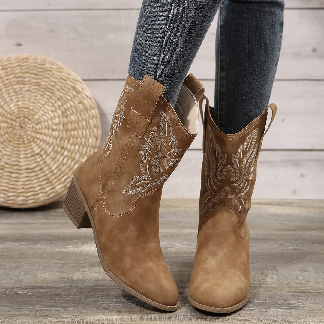 Delilah | Pointed-Toe Embroidered Western Boots