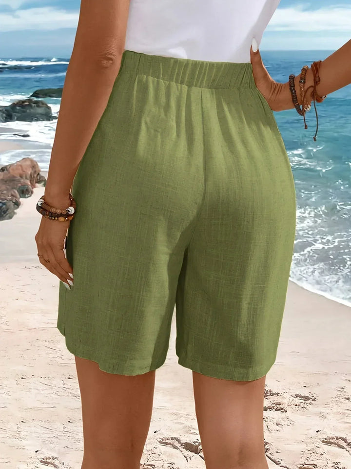WHITNEY COMFORTABLE SHORTS WITH BUTTONS