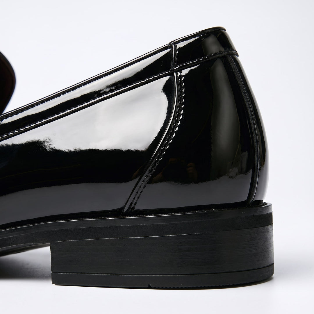 Alderic | Distinguished Crest Loafers